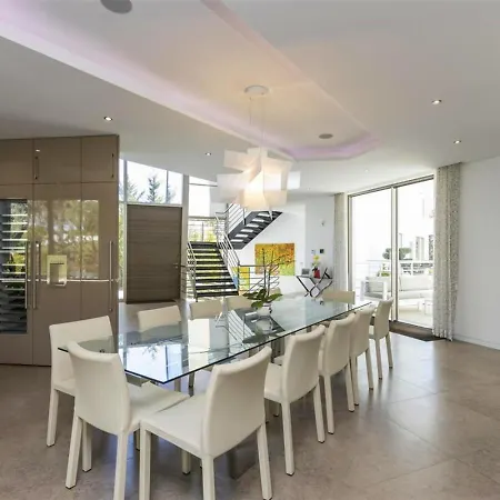 Luxury With Heated Pool, Cinema, And Sauna In Prime Location In Quinta Do Willa *