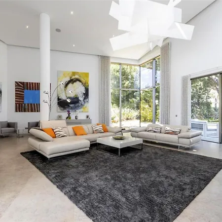 Luxury With Heated Pool, Cinema, And Sauna In Prime Location In Quinta Do *
